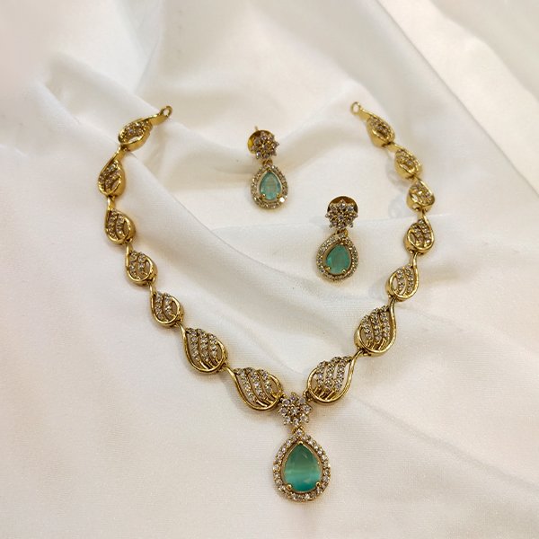 leaf-design-stone-neck-with-earrings