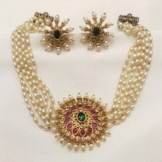 pearl-choker-necklace