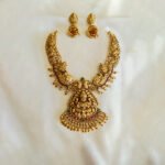 temple-design-neck-with-earrings-4