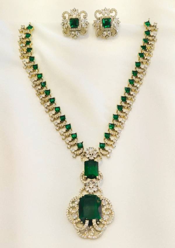 AD Green Stone Neck